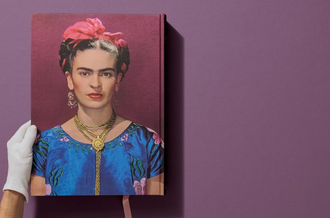 Boek Frida Kahlo The Complete Paintings XXL